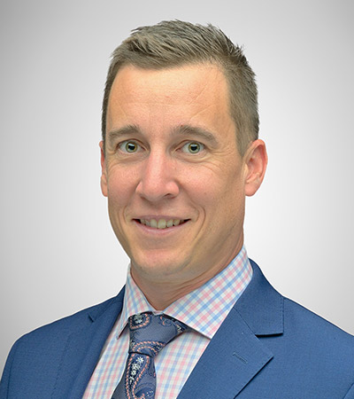 Portrait photo of  Kevin Lang 